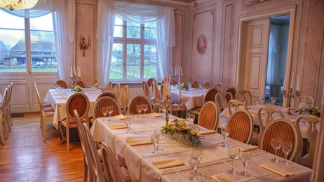 Eingedeckter Hauptsaal des Musenhof-Anwesens